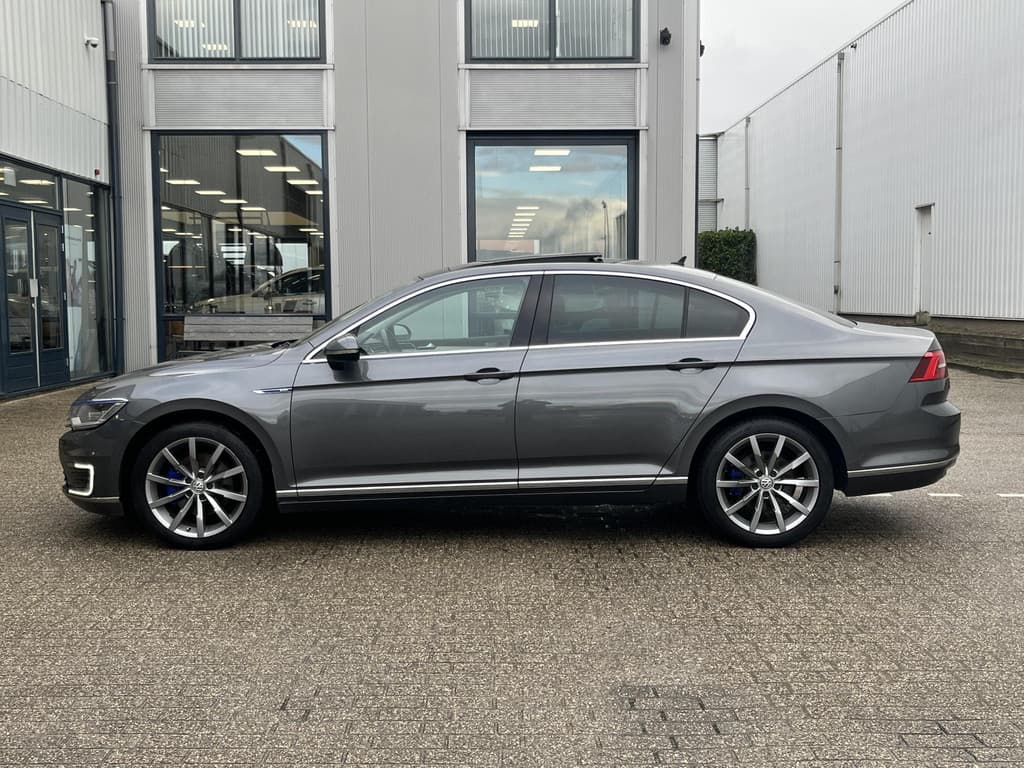 Volkswagen Passat 1.4 TSI GTE Connected Series Plus thumbnail 11