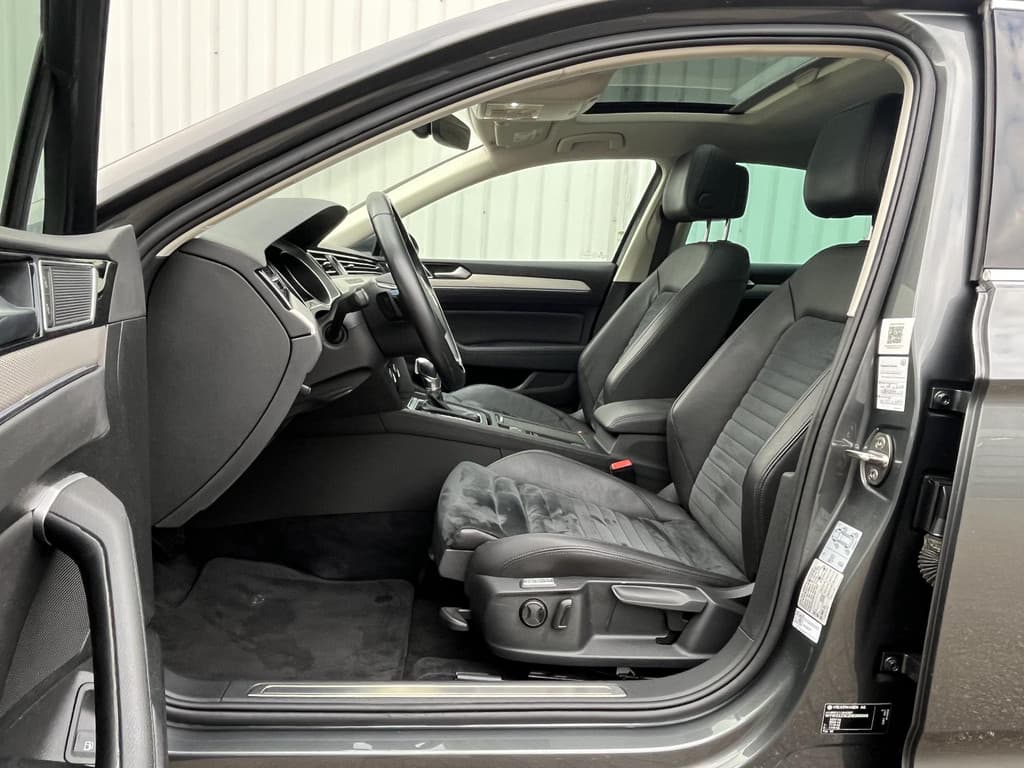 Volkswagen Passat 1.4 TSI GTE Connected Series Plus thumbnail 17