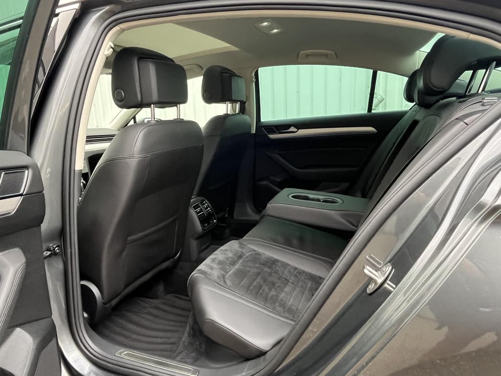 Volkswagen Passat 1.4 TSI GTE Connected Series Plus thumbnail 22