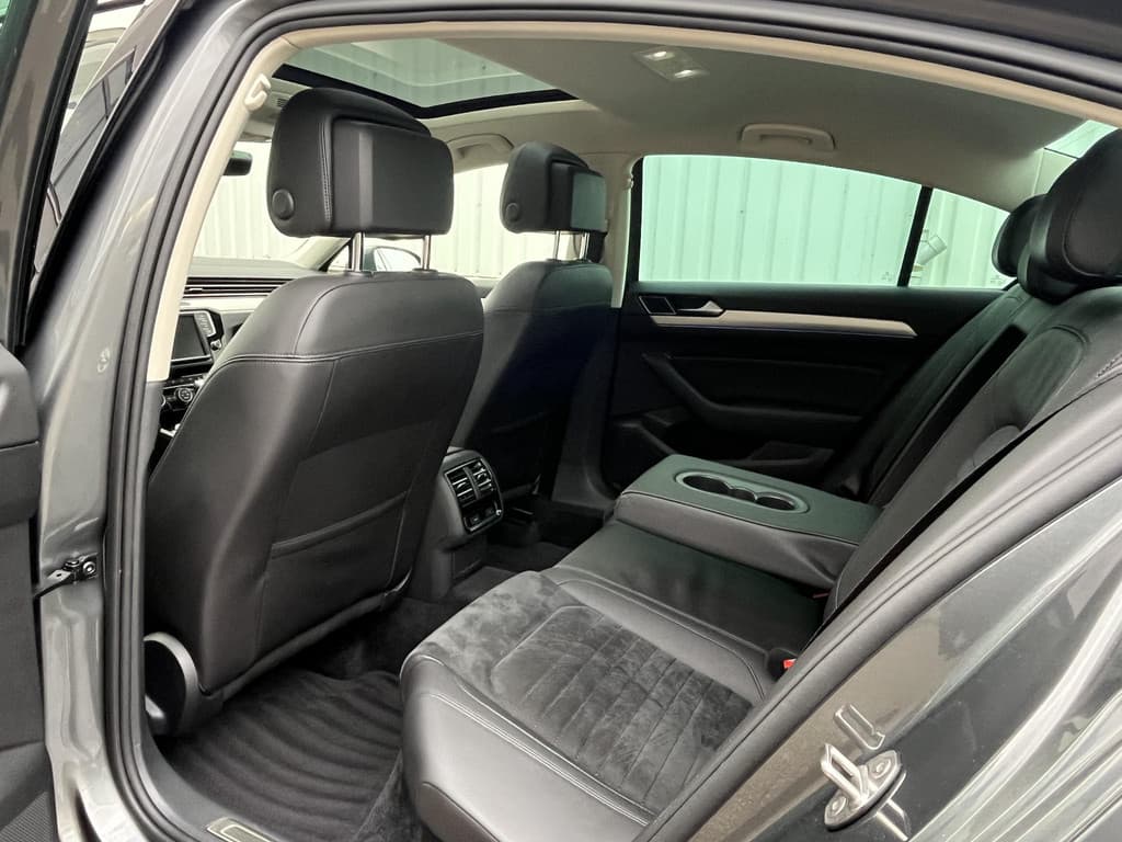 Volkswagen Passat 1.4 TSI GTE Connected Series Plus thumbnail 23