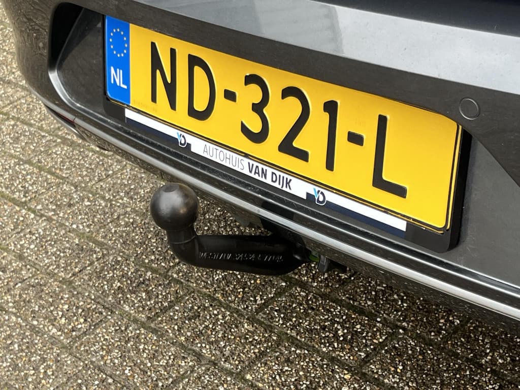 Volkswagen Passat 1.4 TSI GTE Connected Series Plus thumbnail 47