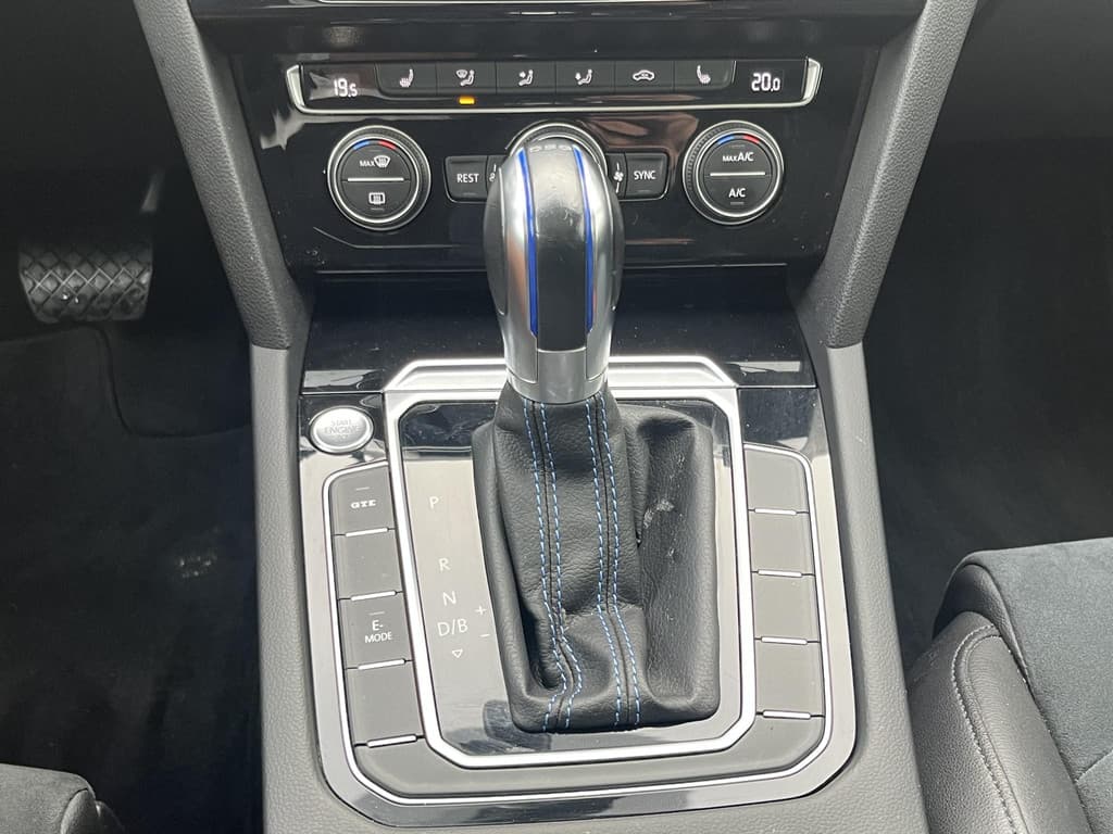 Volkswagen Passat 1.4 TSI GTE Connected Series Plus thumbnail 68