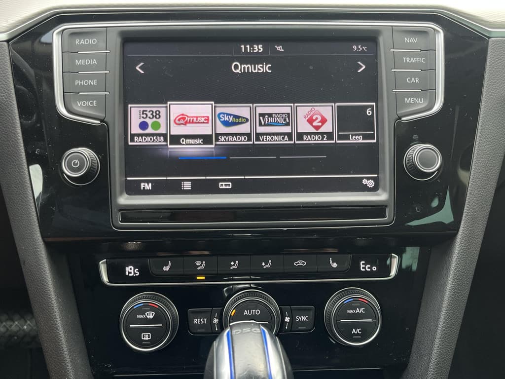 Volkswagen Passat 1.4 TSI GTE Connected Series Plus thumbnail 82