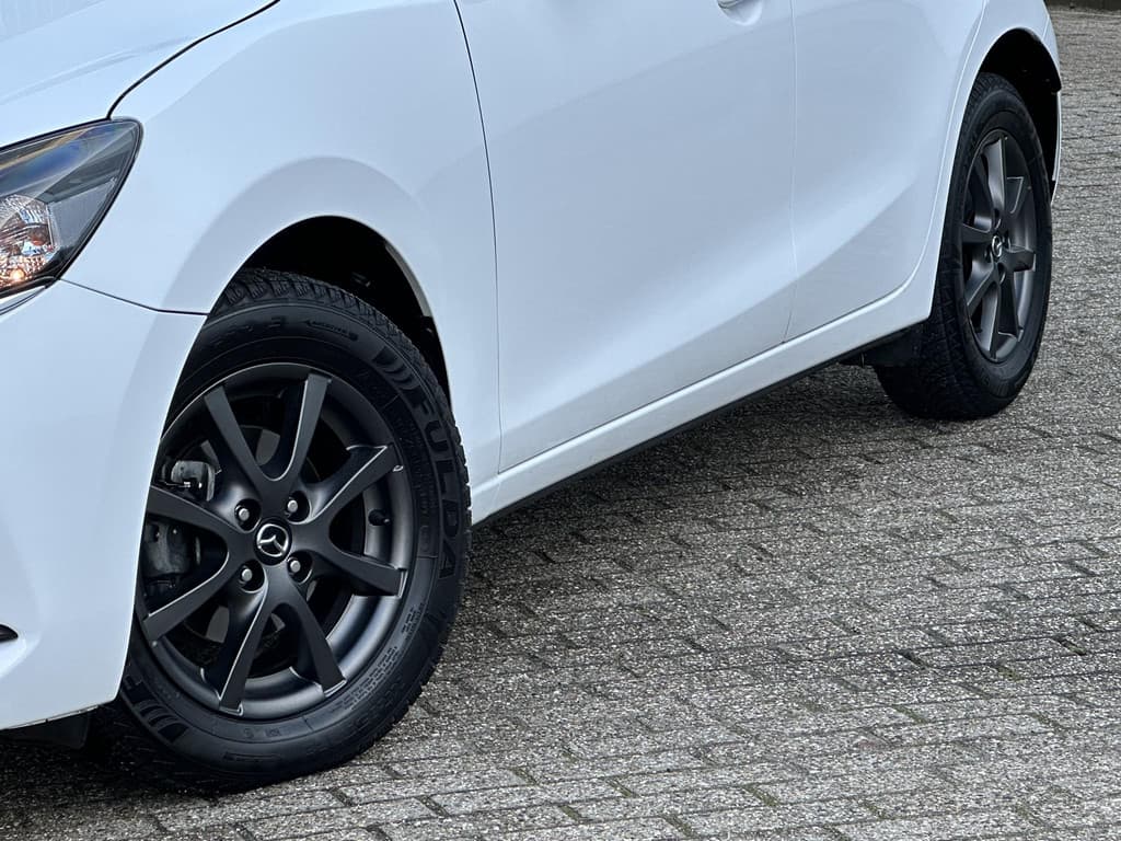 Mazda 2 1.5 Skyactiv-G Luxury thumbnail 12