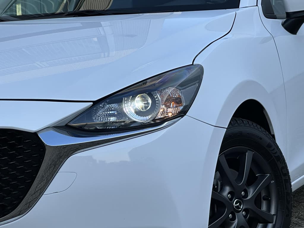 Mazda 2 1.5 Skyactiv-G Luxury thumbnail 14