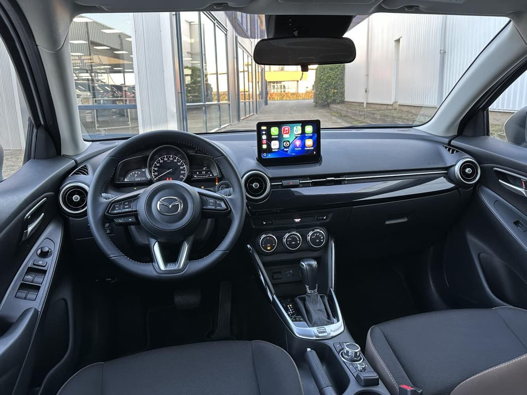 Mazda 2 1.5 Skyactiv-G Luxury thumbnail 3
