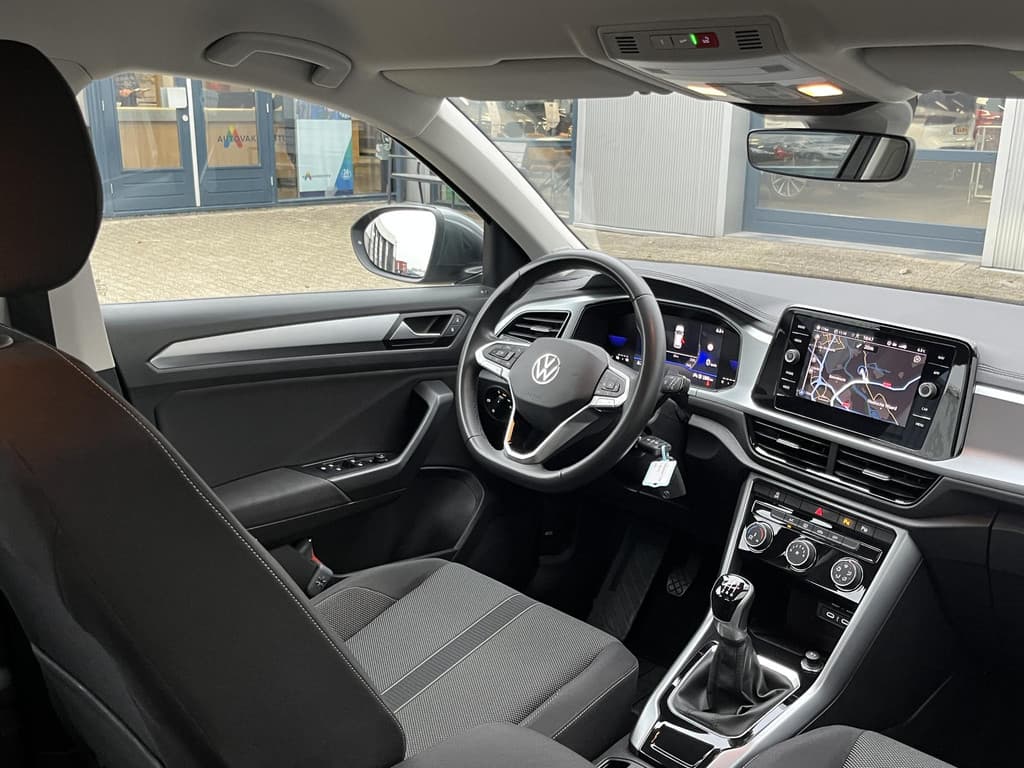 Volkswagen T-Roc 1.0 TSI Life thumbnail 31