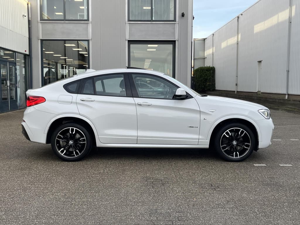 BMW X4 xDrive20i High Executive M Sport Edition thumbnail 3