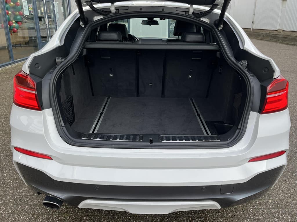 BMW X4 xDrive20i High Executive M Sport Edition thumbnail 27