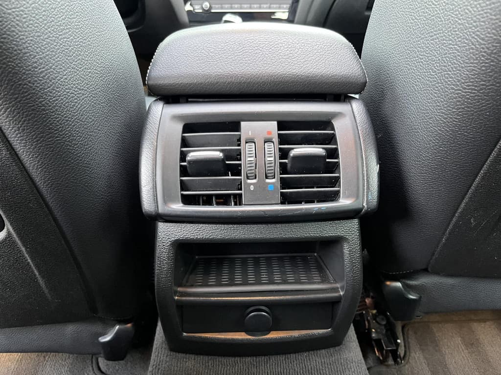 BMW X4 xDrive20i High Executive M Sport Edition thumbnail 32