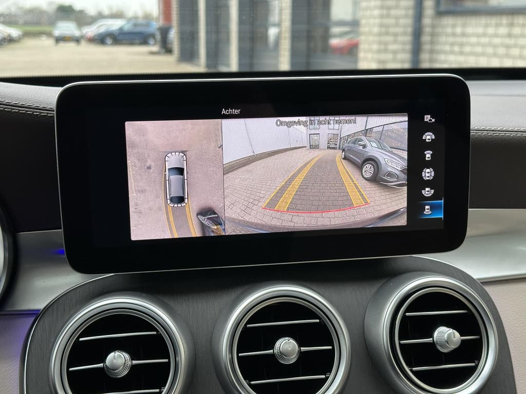 Mercedes-Benz GLC Coupé 300e 4MATIC Business Solution Luxury thumbnail 30