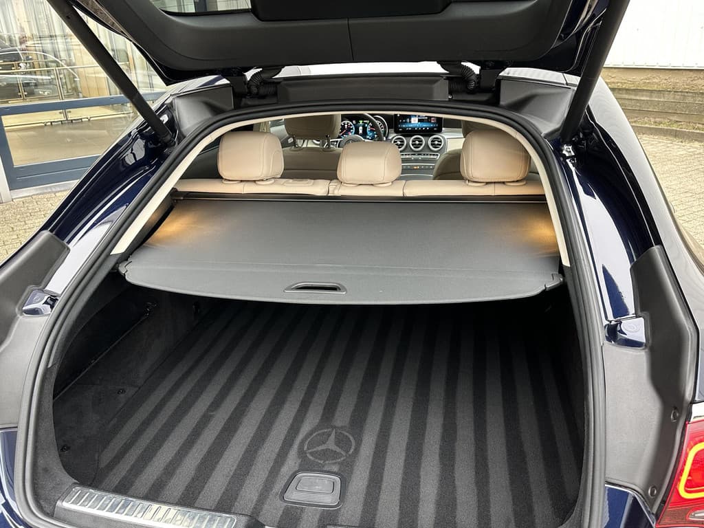 Mercedes-Benz GLC Coupé 300e 4MATIC Business Solution Luxury thumbnail 34