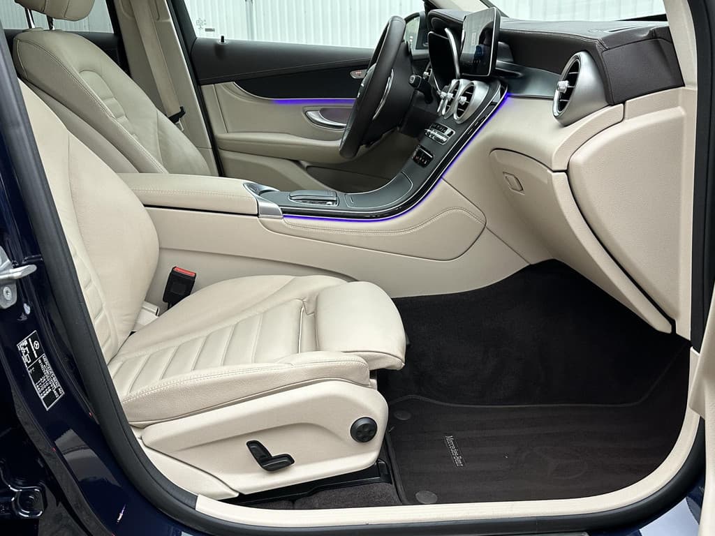 Mercedes-Benz GLC Coupé 300e 4MATIC Business Solution Luxury thumbnail 40