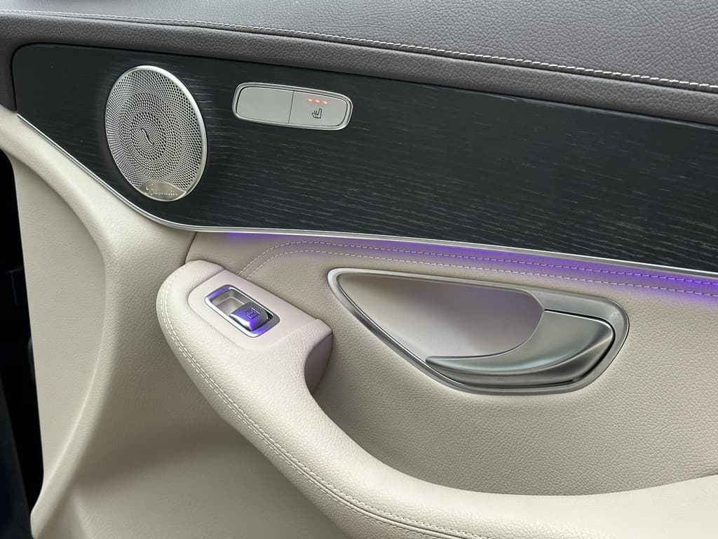 Mercedes-Benz GLC Coupé 300e 4MATIC Business Solution Luxury thumbnail 41