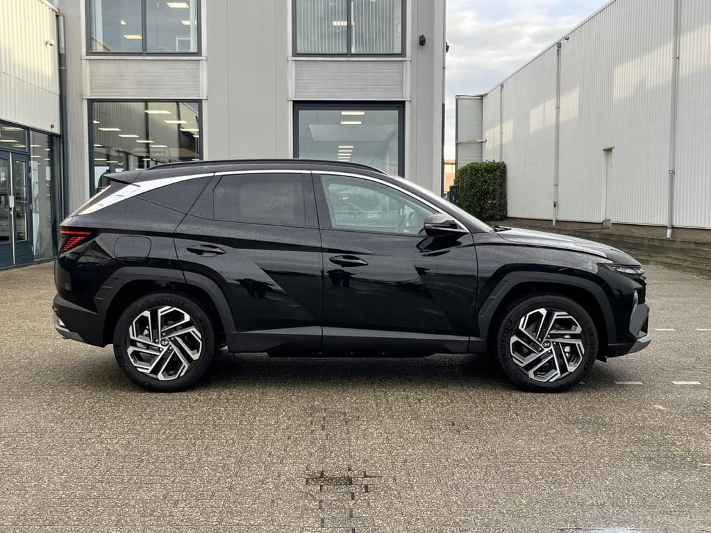 Hyundai Tucson 1.6 T-GDI PHEV Comfort Smart thumbnail 2