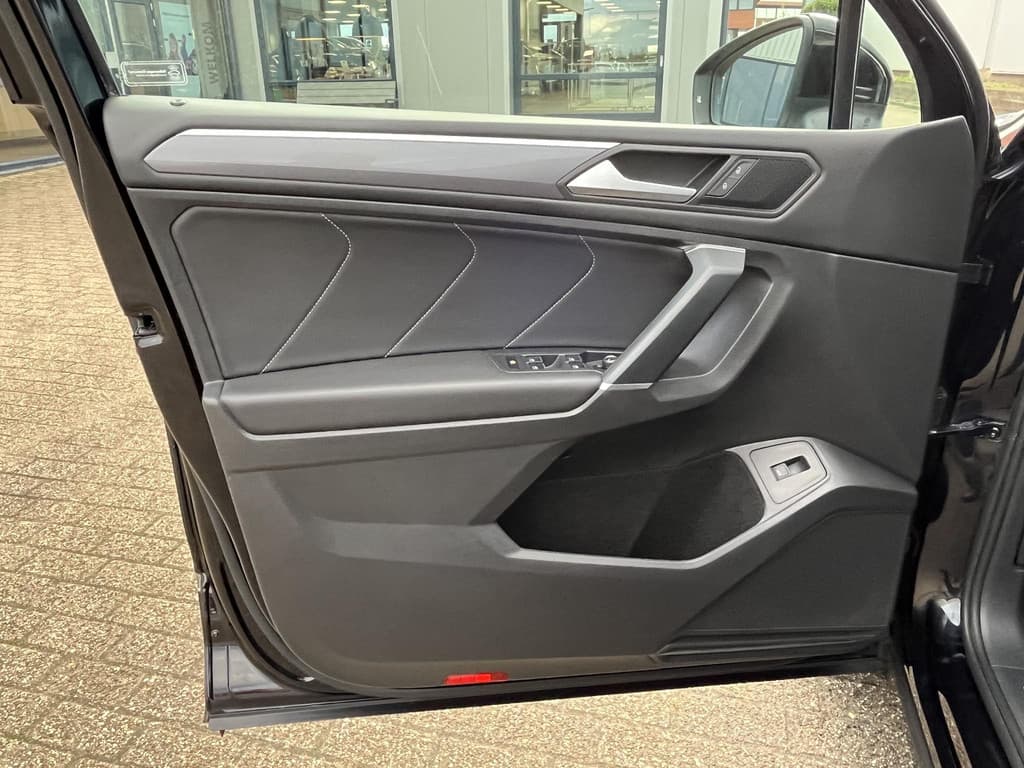 Volkswagen Tiguan 1.5 TSI Highline Business R thumbnail 11