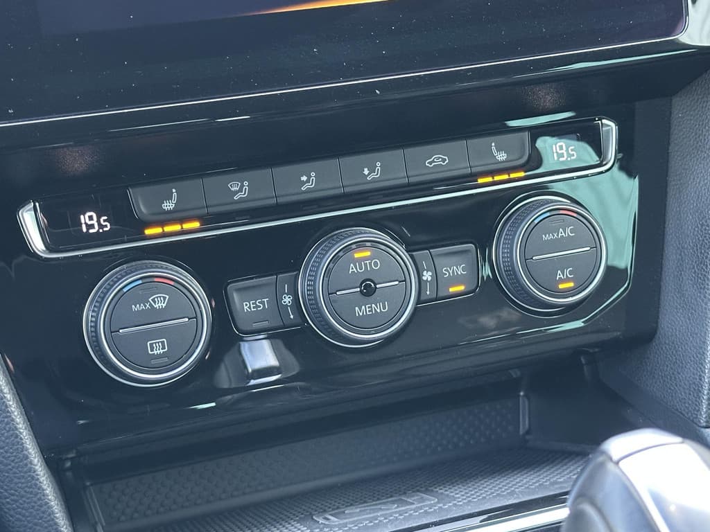 Volkswagen Passat Variant 2.0 TSI 272PK 4Motion Elegance Business R thumbnail 18