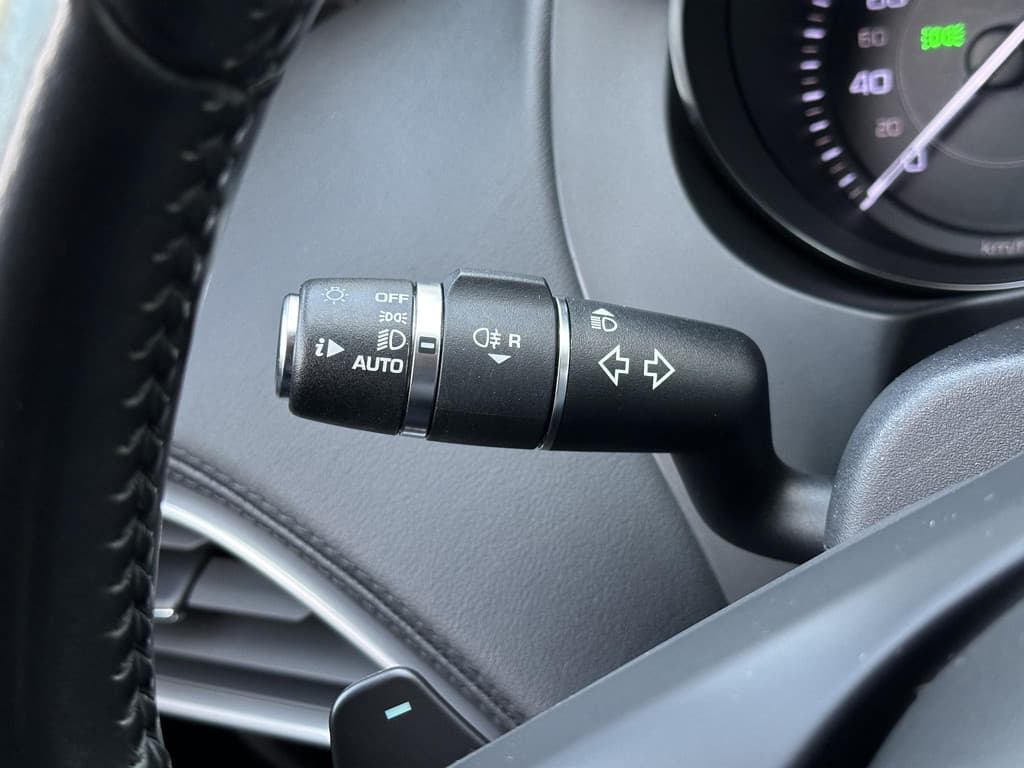 Jaguar XE 2.0 Portfolio thumbnail 40