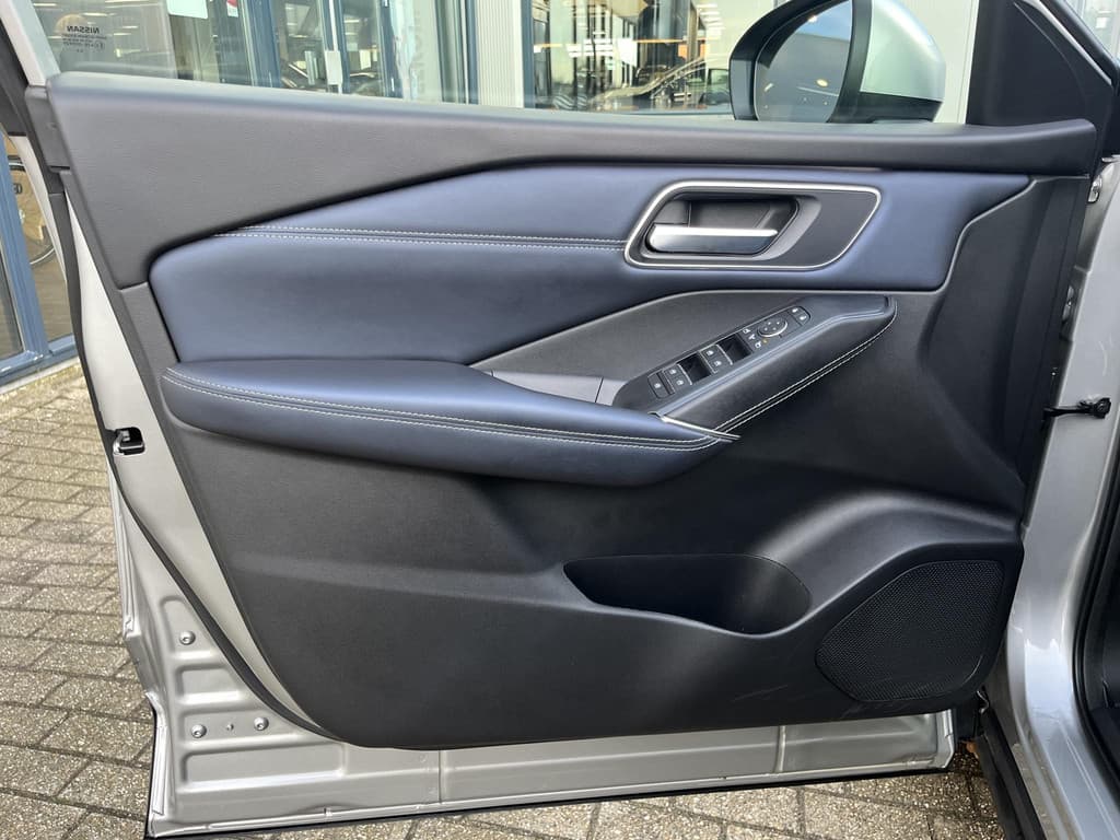 Nissan QASHQAI 1.3 MHEV Xtronic Business Premium thumbnail 15