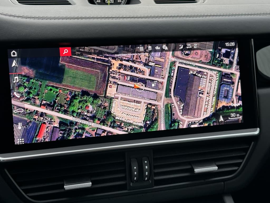 Porsche Cayenne 3.0 E-Hybrid thumbnail 17