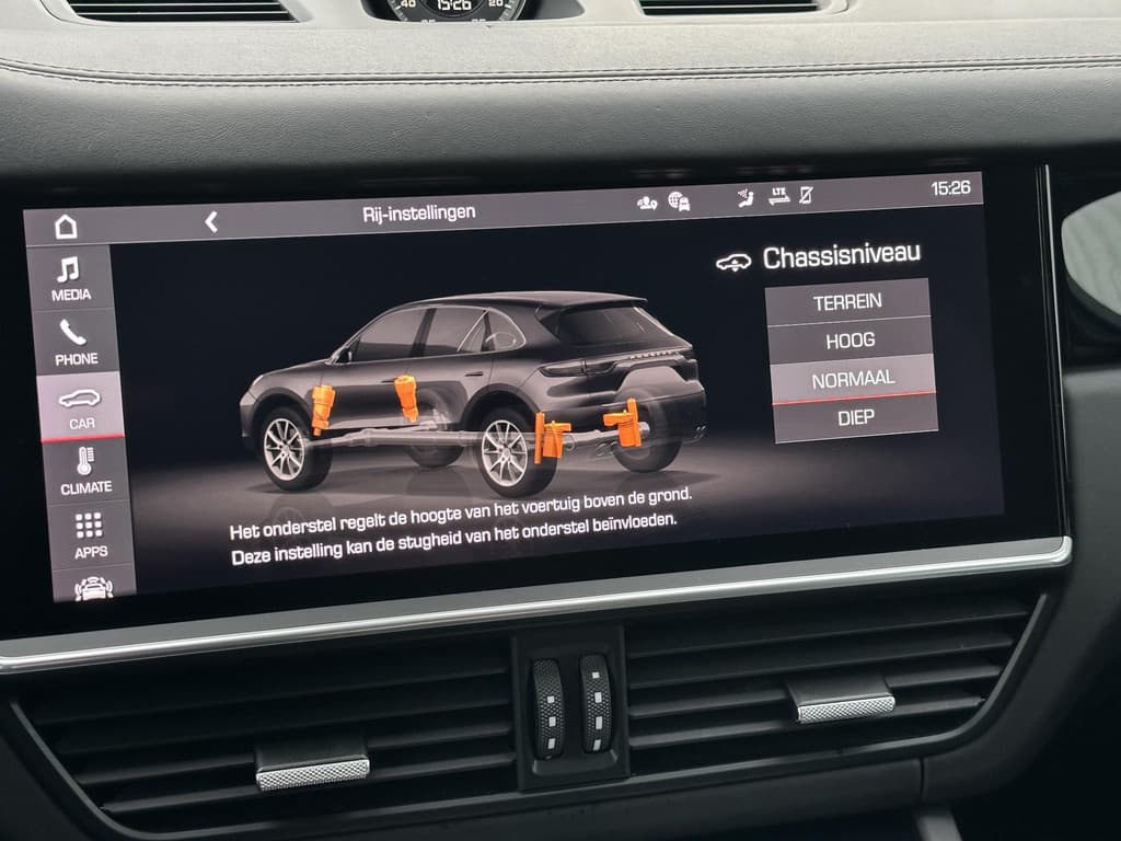 Porsche Cayenne 3.0 E-Hybrid thumbnail 31