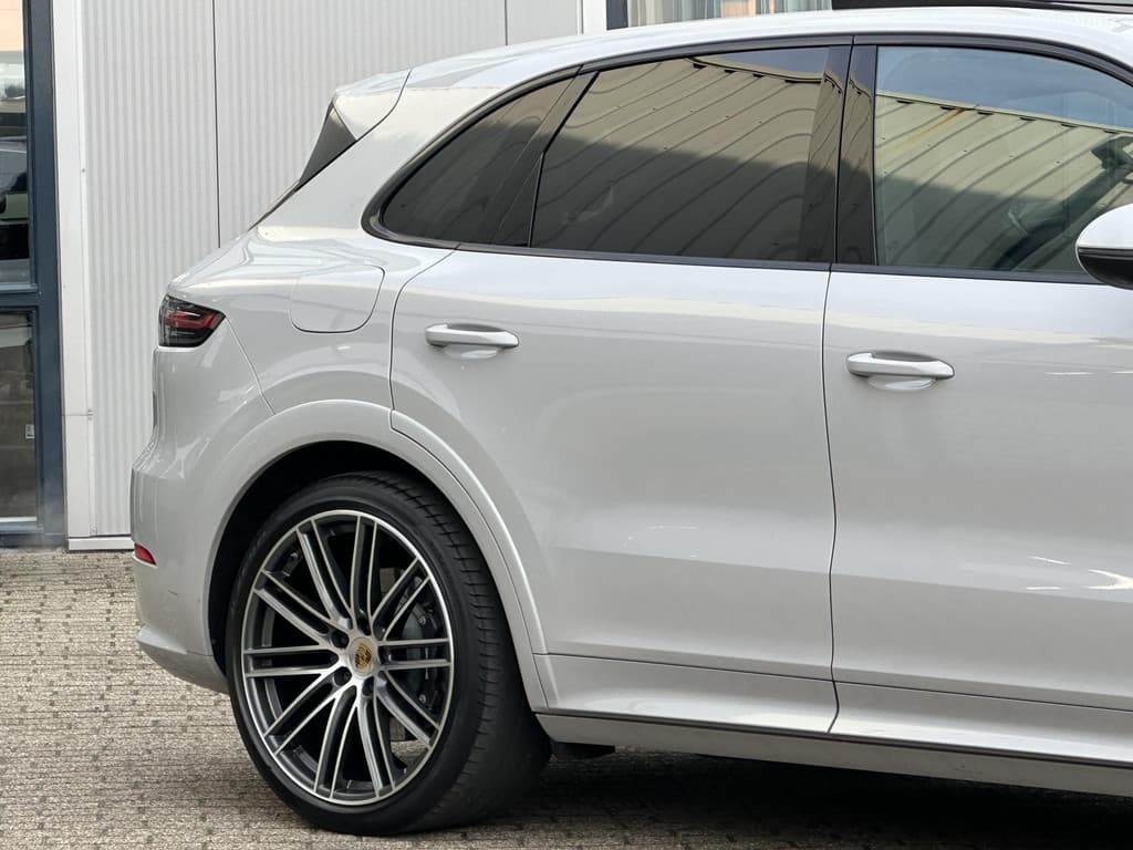 Porsche Cayenne 3.0 E-Hybrid thumbnail 47