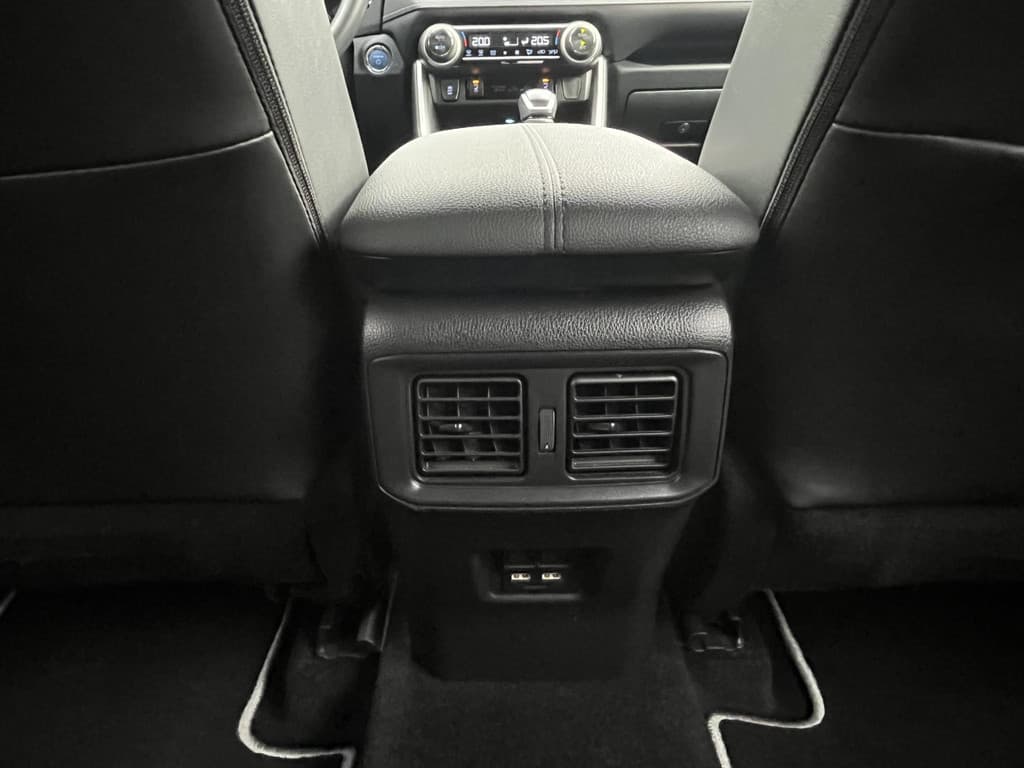 Toyota RAV4 2.5 Hybrid AWD Style thumbnail 27