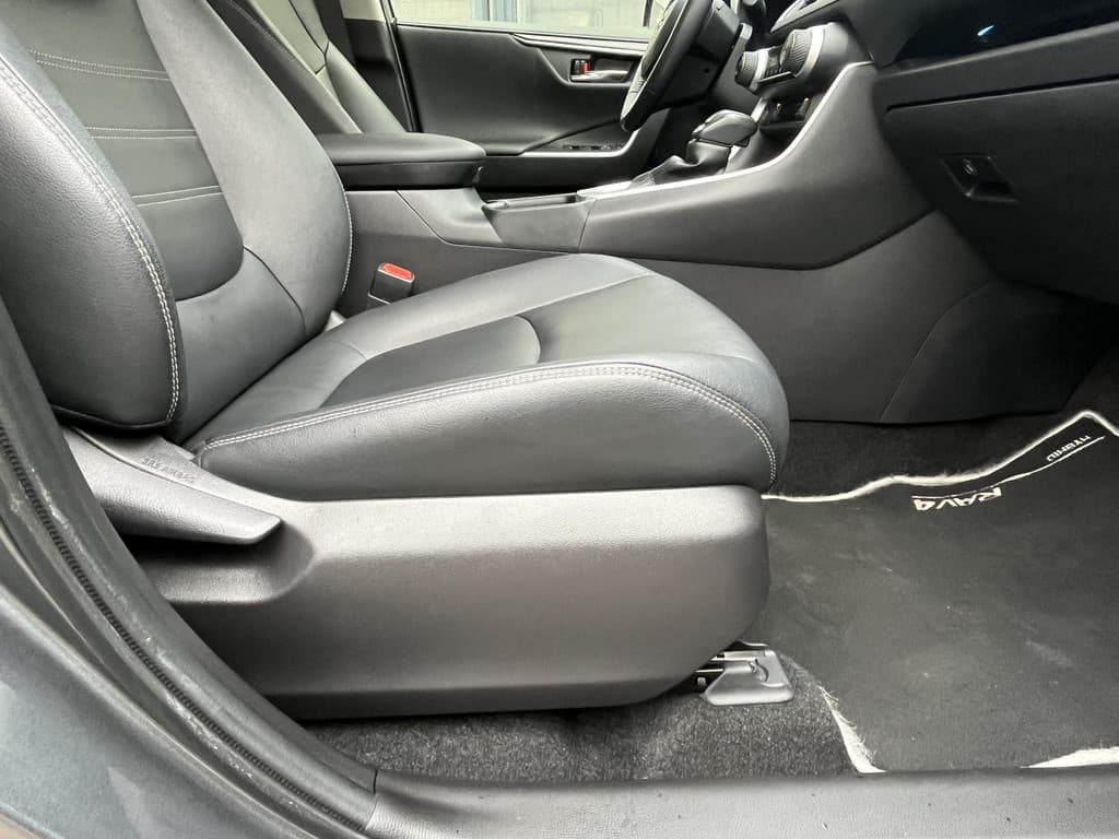 Toyota RAV4 2.5 Hybrid AWD Style thumbnail 29