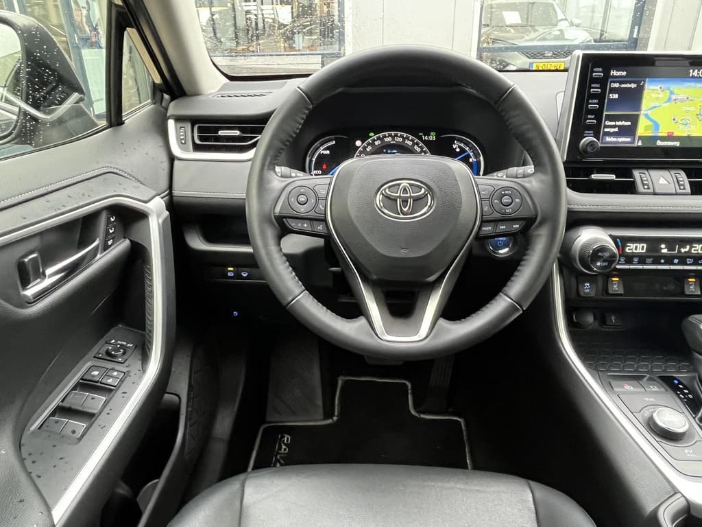 Toyota RAV4 2.5 Hybrid AWD Style thumbnail 35