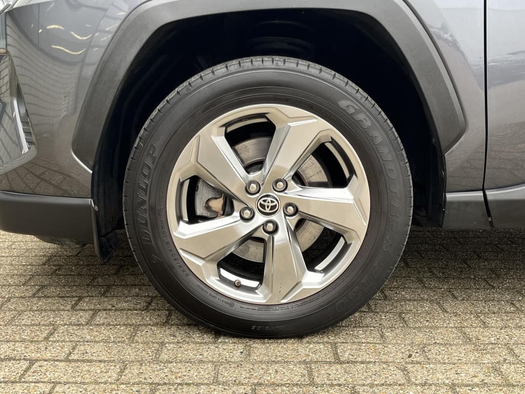 Toyota RAV4 2.5 Hybrid AWD Style thumbnail 46