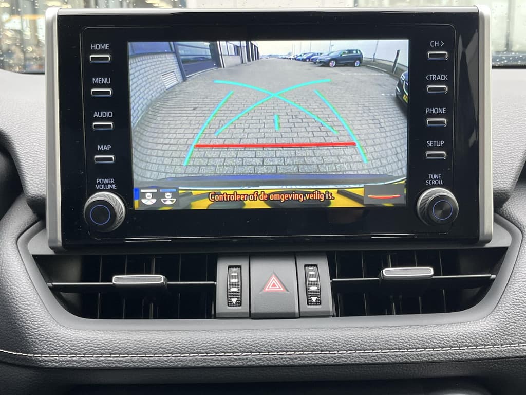 Toyota RAV4 2.5 Hybrid AWD Style thumbnail 7