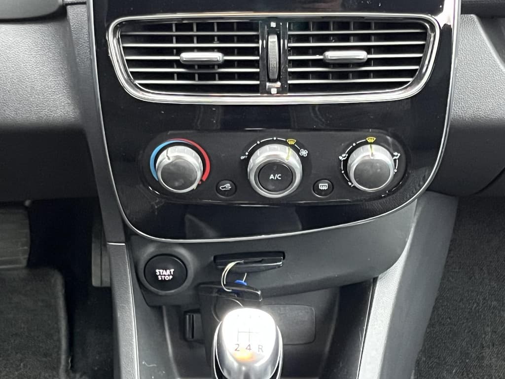 Renault Clio 0.9 TCe Zen thumbnail 55