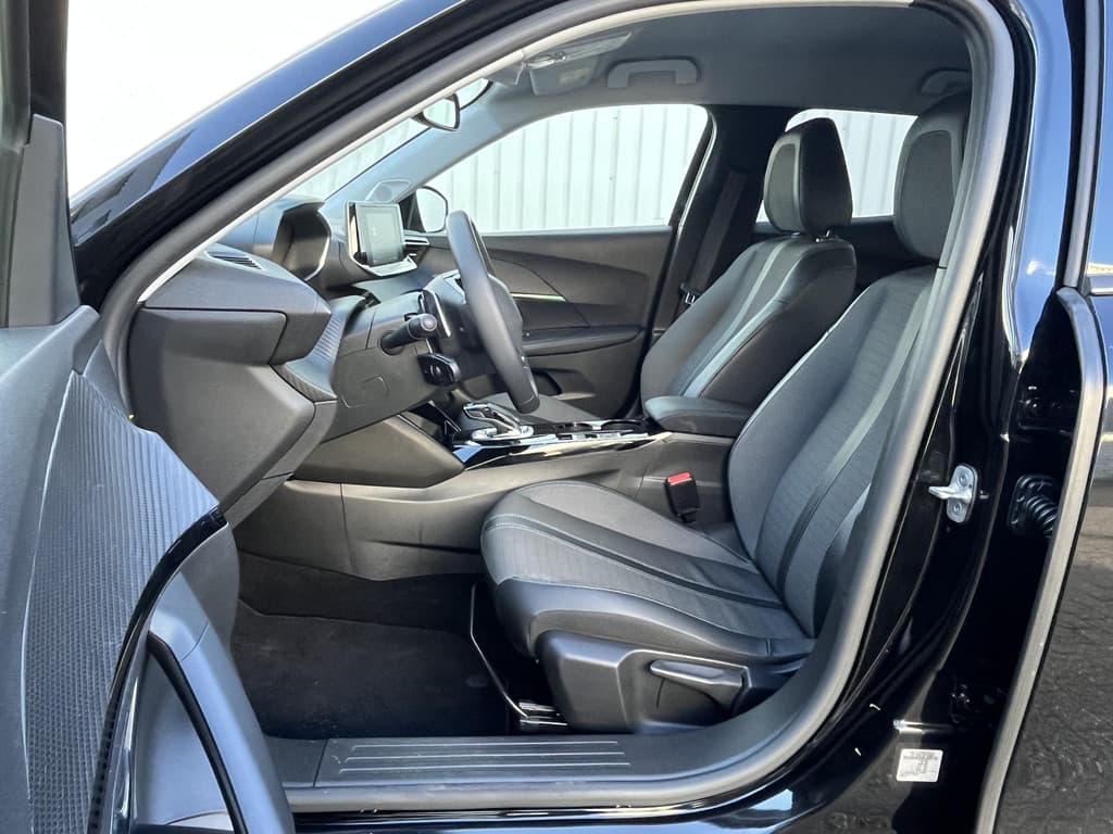 Peugeot 2008 1.2 PureTech Allure Pack thumbnail 15