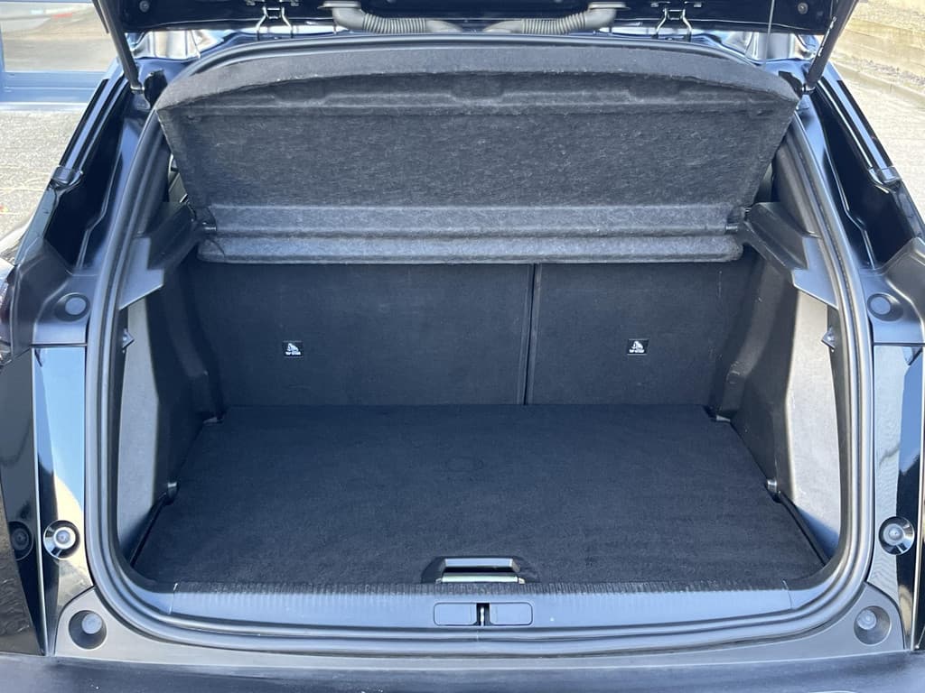 Peugeot 2008 1.2 PureTech Allure Pack thumbnail 22