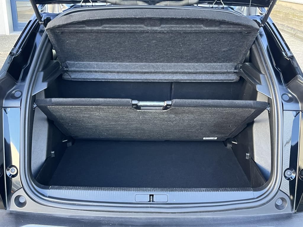 Peugeot 2008 1.2 PureTech Allure Pack thumbnail 23