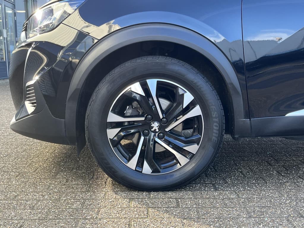 Peugeot 2008 1.2 PureTech Allure Pack thumbnail 34