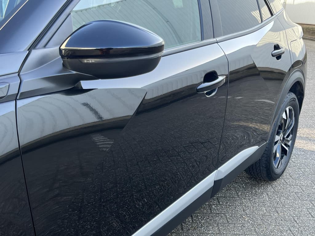 Peugeot 2008 1.2 PureTech Allure Pack thumbnail 36