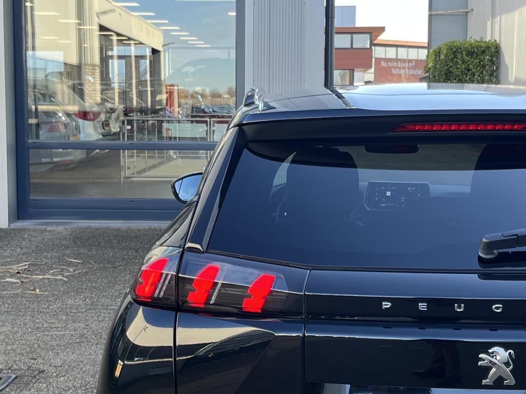 Peugeot 2008 1.2 PureTech Allure Pack thumbnail 39