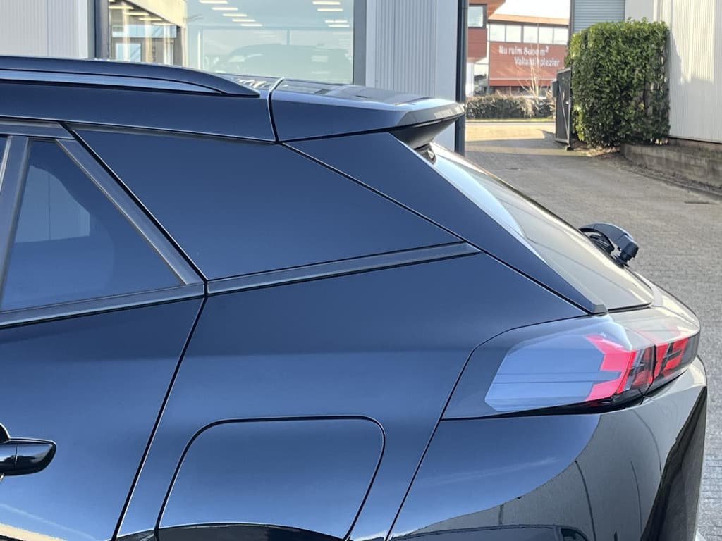 Peugeot 2008 1.2 PureTech Allure Pack thumbnail 43