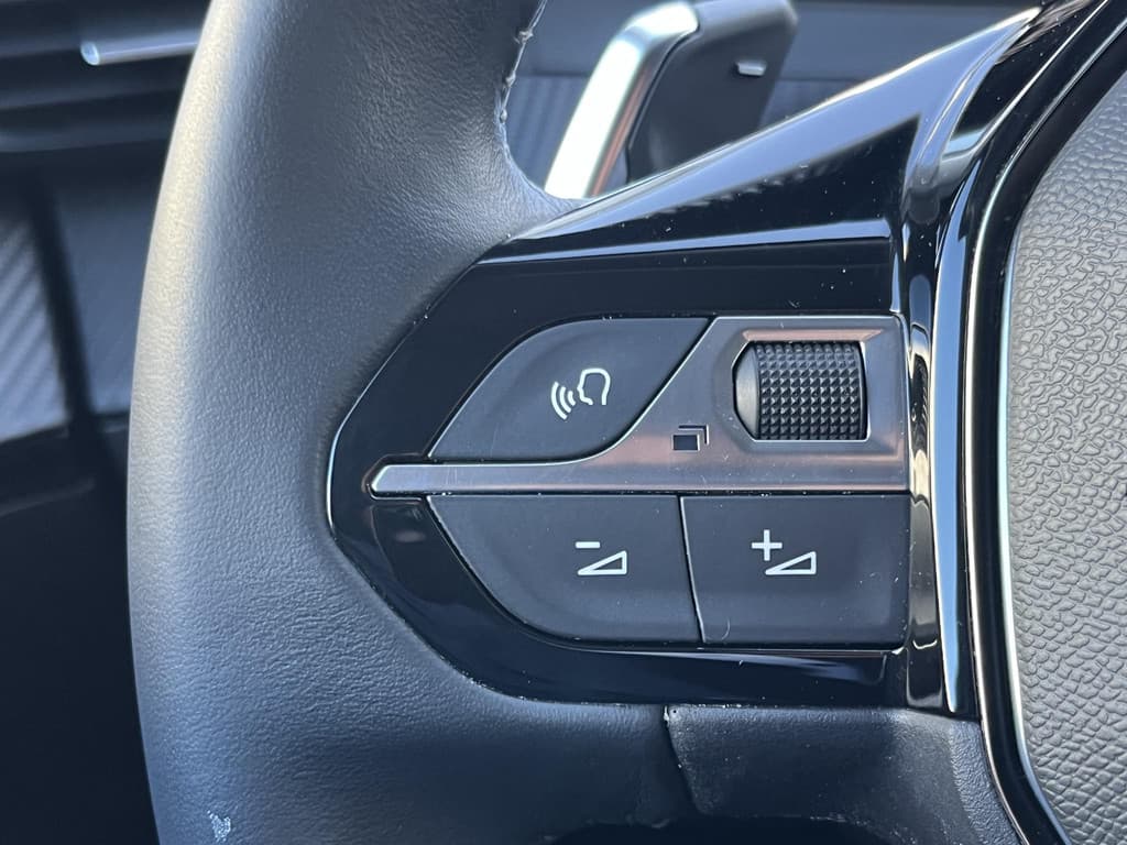 Peugeot 2008 1.2 PureTech Allure Pack thumbnail 47