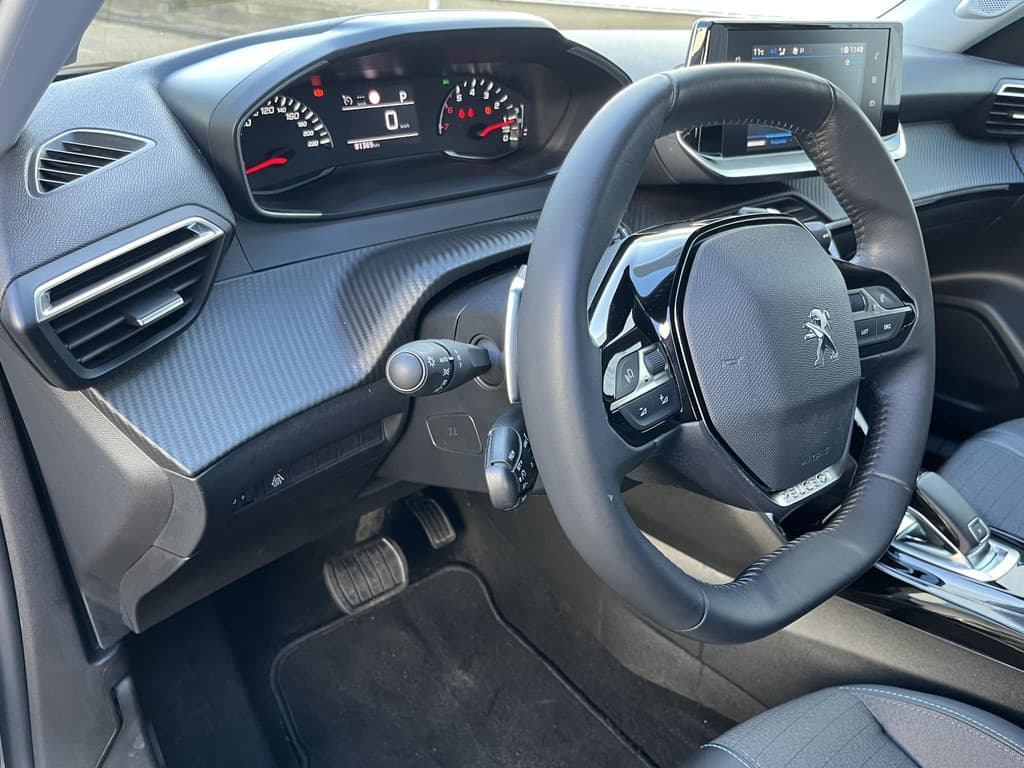 Peugeot 2008 1.2 PureTech Allure Pack thumbnail 56