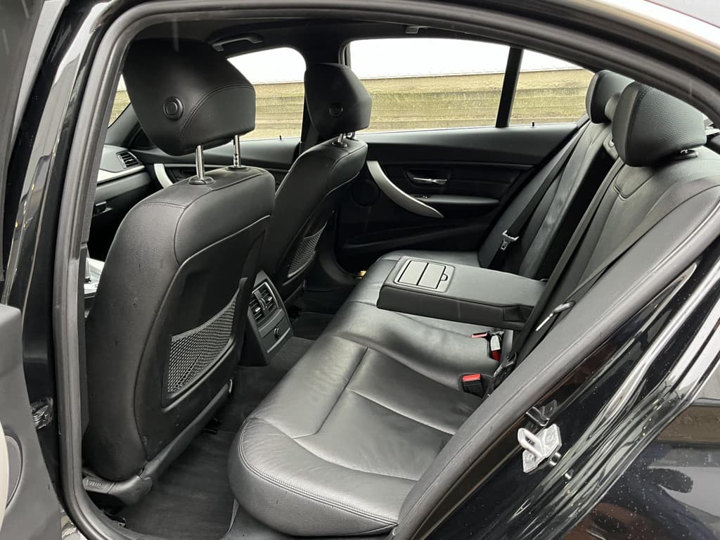 BMW 3-serie 330e High Executive thumbnail 15