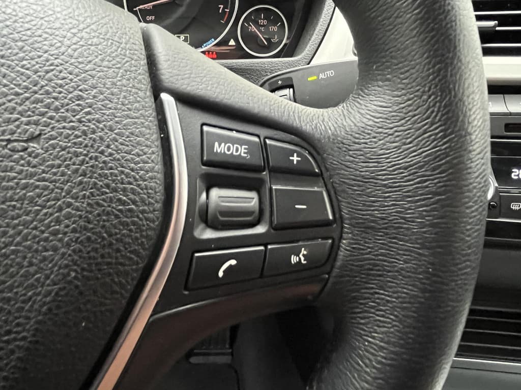 BMW 3-serie 330e High Executive thumbnail 32