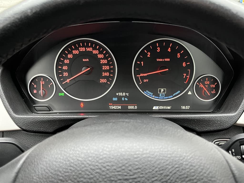 BMW 3-serie 330e High Executive thumbnail 49