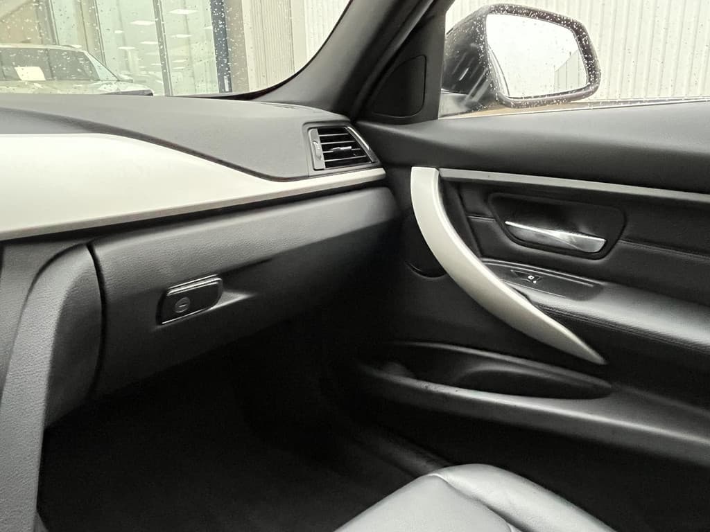 BMW 3-serie 330e High Executive thumbnail 54