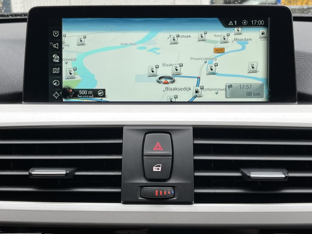 BMW 3-serie 330e High Executive thumbnail 64