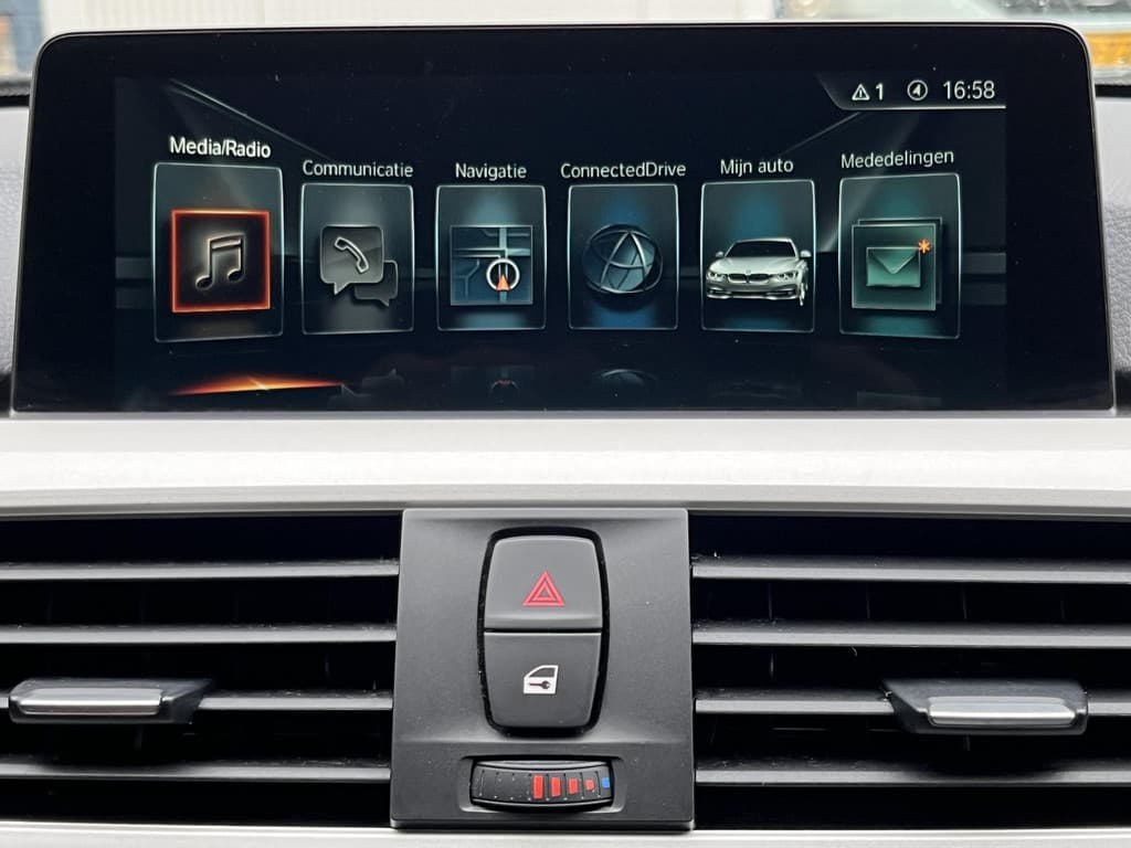 BMW 3-serie 330e High Executive thumbnail 65