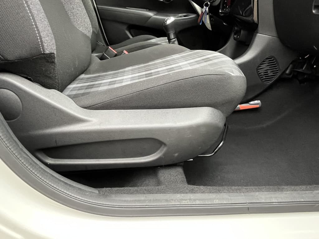 Peugeot 108 1.0 e-VTi Allure thumbnail 28