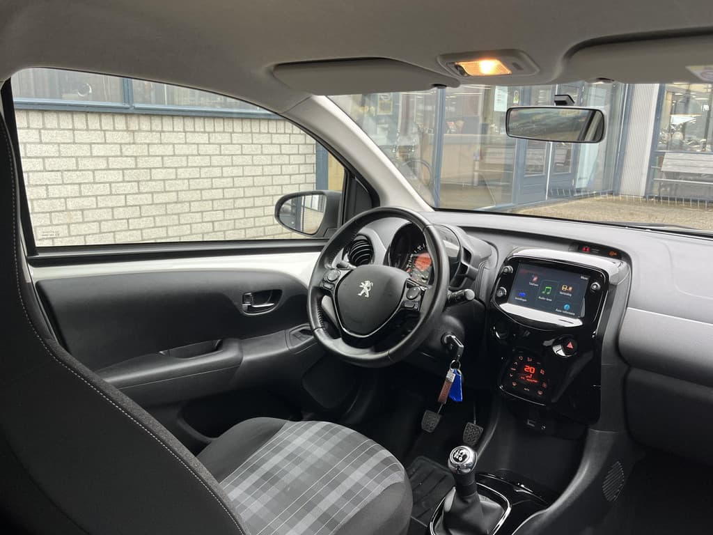 Peugeot 108 1.0 e-VTi Allure thumbnail 4