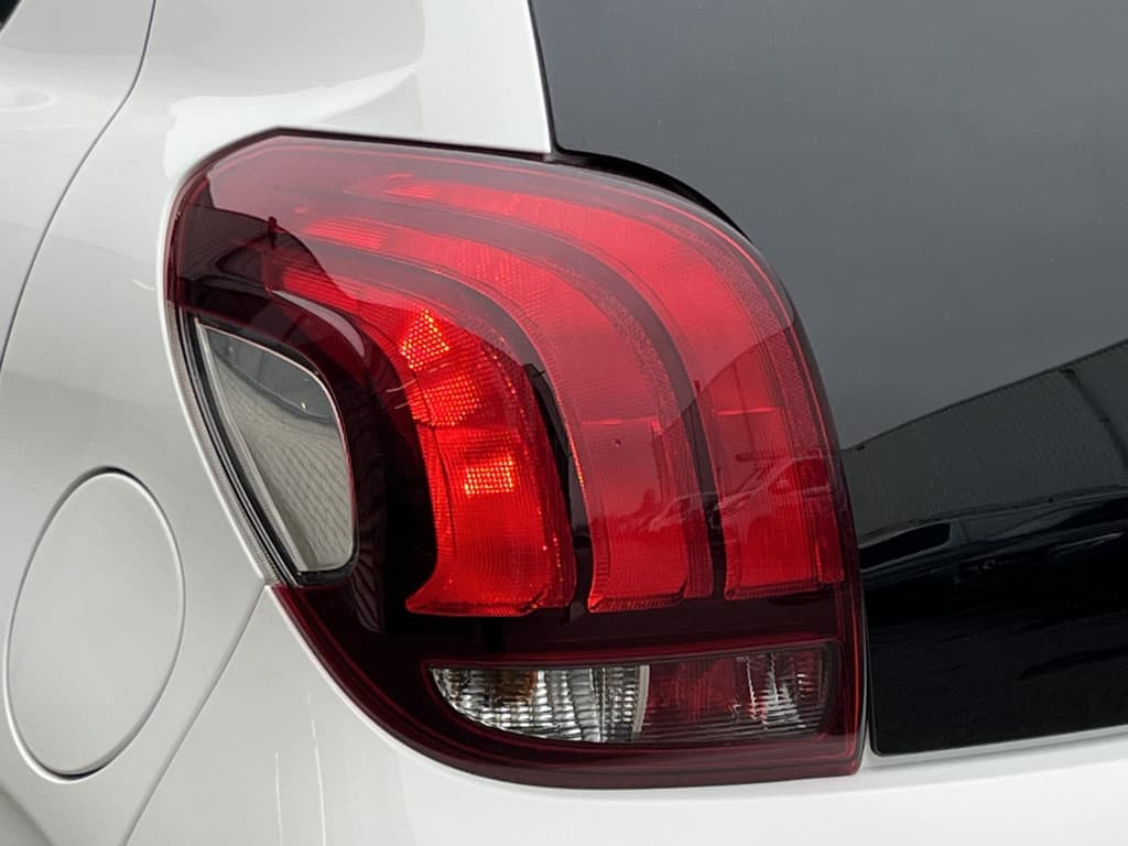 Peugeot 108 1.0 e-VTi Allure thumbnail 37